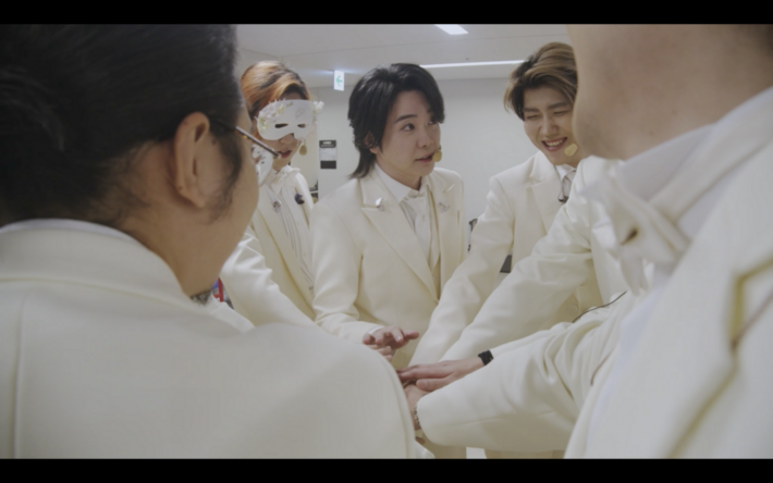 Mrs. GREEN APPLE、本日12/27リリースのBlu-ray／DVD『The White